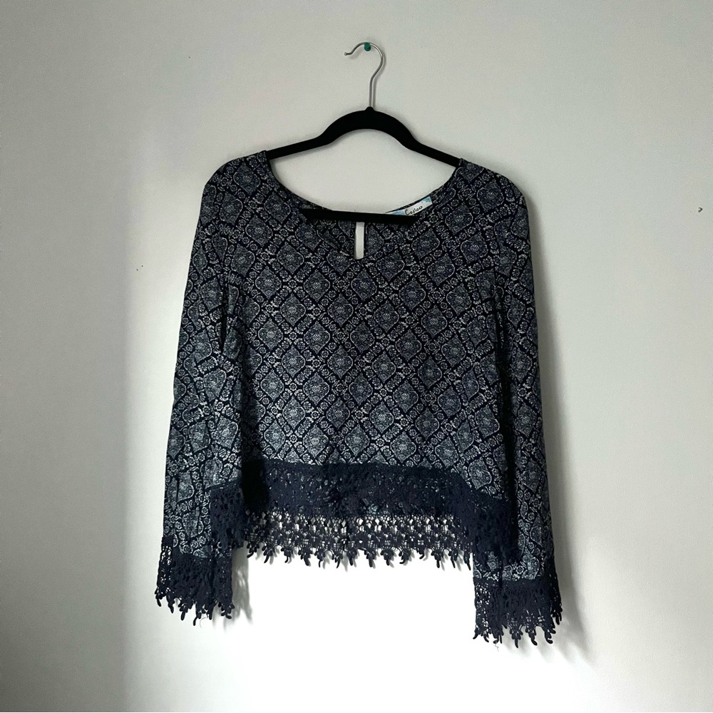 Cali Long-Sleeve Top w/ Textured Knit Hem